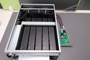 5-Way GPU PCIe 4.0 Expansion <b>Dock</b> Supports Multi-<b>Dock</b> Expansion PEX88096 <b>Switch</b> for AI Computing - Product Image 1