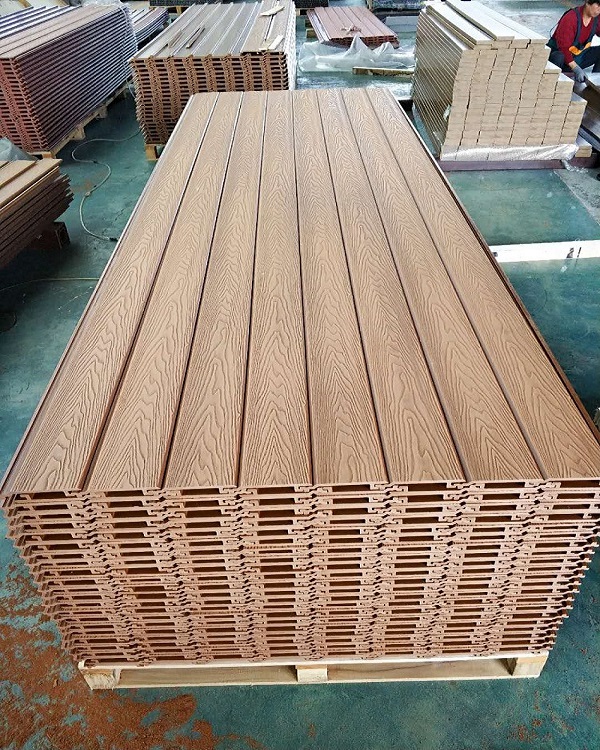 external wall cladding panel