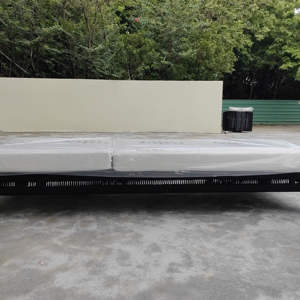 كرسي استرخاء خارجي حديث ومتين من المعدن والحبال للفناء والفنادق، سرير شاطئ محمول للاستلقاء تحت الشمس - Product Image 6