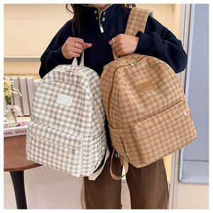 Sac à dos rétro à carreaux de style japonais, grande capacité, léger, décontracté pour les élèves du collège, pour l'automne et l'hiver - Product Image 6