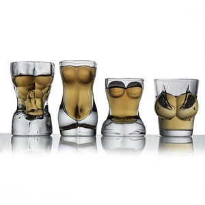 Vaso de chupito con forma de cuerpo humano, diseño novedoso de mujer sexy y hombre musculoso, vaso transparente para bar, fiestas, tequila y whisky - Product Image 3