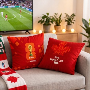 Coussin carré <span class=keywords><strong>de</strong></span> la <span class=keywords><strong>Coupe</strong></span> <span class=keywords><strong>du</strong></span> <span class=keywords><strong>Monde</strong></span> FIFA 2026 au Canada, motif feuille d'érable rouge, doux, pour la décoration <span class=keywords><strong>de</strong></span> la maison, <span class=keywords><strong>du</strong></span> salon, <span class=keywords><strong>du</strong></span> home cinéma et des bars sportifs - Product Image 3