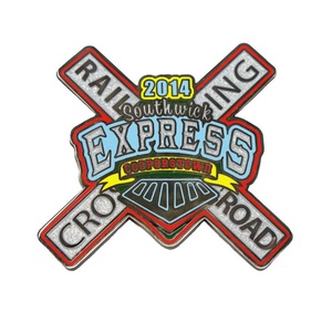 Fournisseur en gros Oneway : Mini épingles de revers mignonnes en émail souple doré, épingles souvenirs personnalisées, badges métalliques avec logo - Product Image 6