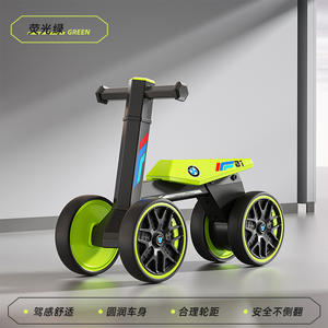 Vélo d'équilibre pour enfants sur le thème Spider Man préféré des garçons - Product Image 3