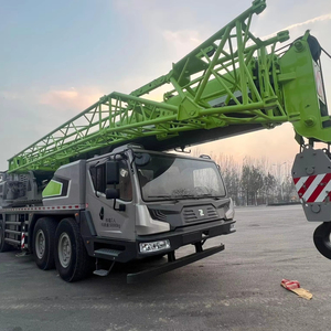 Grúa sobre Camión Usada Zoomlion ZTC700H 70T con Motor Weichai en Venta, Elevación Suave, Componentes Robustos para Trabajos en Sitio - Product Image 1