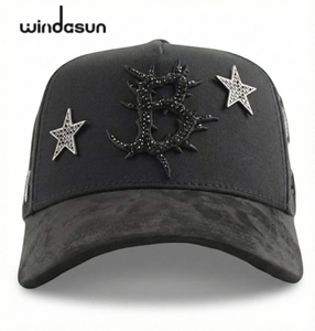 <span class=keywords><strong>Gorra</strong></span> de Béisbol de Terciopelo de 5 Paneles, <span class=keywords><strong>Gorra</strong></span> Trucker con Logotipo de Demonio Rojo y Pedrería, <span class=keywords><strong>Gorra</strong></span> Snapback Personalizada de Estilo Urbano para Hombre y Mujer - Product Image 5