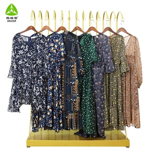 Abito balla di seconda mano vestiti <span class=keywords><strong>on</strong></span> <span class=keywords><strong>Line</strong></span> Vintage usati vestiti per le donne - Product Image 1