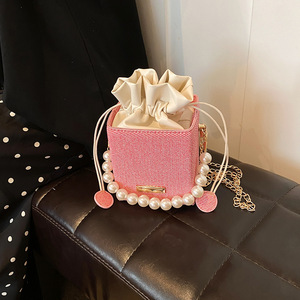 Korean-style <strong>Pearl</strong> <strong>Handbag</strong> Women's 2024 New Autumn Shoulder Crossbody Bag High-end Fashionable All-match Bucket Bag Drawstring - Product Image 4