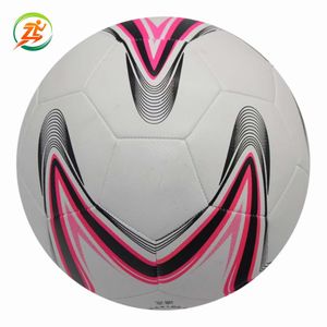 耐摩耗性PVCソフトボールセット（幼児・子供向け）、遊びやトレーニング用のフットボール付き - Product Image 1