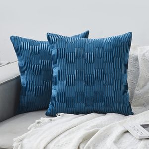 <span class=keywords><strong>Housse</strong></span> <span class=keywords><strong>de</strong></span> coussin décorative en velours uni texturé, design plissé ondulé, pour un intérieur moderne et luxueux - Product Image 6