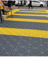 Rutschfeste Garage-Kunststoffbodenplatten Wasserdicht Leicht zu Reinigen und zu Installieren Fabriklieferung für Ausstellungsräume