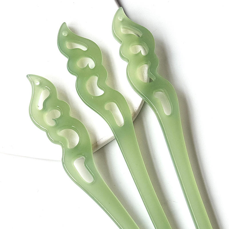 สีหยกเข้ม