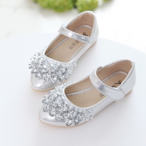 <span class=keywords><strong>Scarpe</strong></span> <span class=keywords><strong>da</strong></span> Principessa con Cristalli per Bambine, Ballerine Eleganti, <span class=keywords><strong>Scarpe</strong></span> in Pelle alla Moda per Feste e Matrimoni - Product Image 3