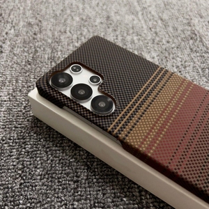 เคสโทรศัพท์มือถือแม่เหล็กเนื้อคาร์บอนไฟเบอร์คุณภาพสูงสำหรับ Samsung S26 S25 S24 ultra บางเฉียบ ป้องกันแรงกระแทก ฝาหลังแข็ง - Product Image 4