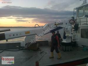 Grúa hidráulica plegable marina de 5 toneladas - Product Image 5