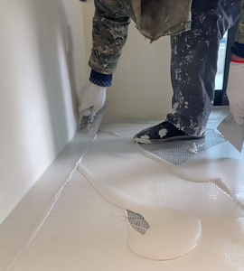 Microcemento ad Alta Durezza Resistente ai Graffi con Finitura Non Porosa, Tavolo e Mobili in Microcemento per Arredamento Personalizzato - Product Image 5