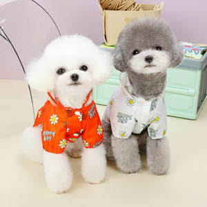 Vendita calda 2024 primavera ed estate pet dog vestiti due piedi stampe floreali cane impermeabile per cani di piccole dimensioni <span class=keywords><strong>medio</strong></span> <span class=keywords><strong>orsacchiotto</strong></span> - Product Image 2