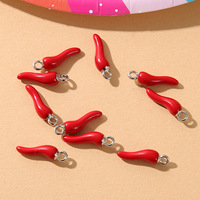 Vente en gros pendentif à breloque unique en forme de piment en émail multicolore pour femmes or collier de piment rouge délicat