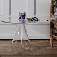 Table basse en verre artistique minimaliste nordique de luxe léger, mobilier de salon moderne et mobile, table d'angle unique et tendance