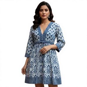 Túnica de Verano de Algodón con Estampado Digital Ikat Azul, Cuello en V, Manga 3/4, Estilo Étnico Bohemio Indio, Cintura Natural, para Mujer - Product Image 1