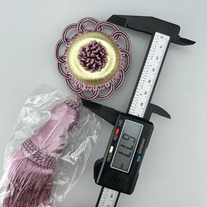 Vente en gros d'accessoires pour rideaux en polyester bon marché pompon décoratif en textile ménager avec épingle de sûreté - Product Image 5