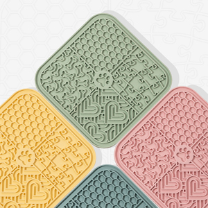 Custom 4 Colors Durable <b>Waterproof</b> Silicone Cats & Dogs Food Mat Eco-Friendly Slow Feeder Lick <b>Pad</b> Pets Eating Difficulties - Product Image 1
