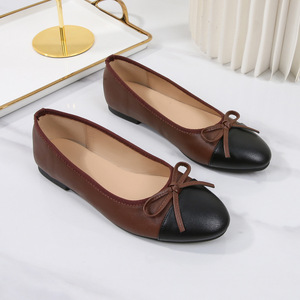 Babouches Femme Tendance en Gros – Chaussures d'Extérieur pour Femme, Sandales Plates Légères à Enfiler avec Patchwork, Chaussures <span class=keywords><strong>Bateau</strong></span> d'Été - Product Image 2