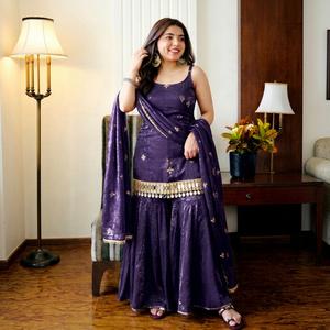 Ensemble Anarkali brodé violet avec bordure miroir, robe coupe classique et dupatta, vêtements pakistanais pour mariage, Diwali et fêtes - Product Image 1