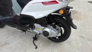 <span class=keywords><strong>Piaggio</strong></span> <span class=keywords><strong>Fly</strong></span> 150 150cc Scooter Raffreddato ad Aria EFI con CVT e Freno CBS, Moto Retrò per Pendolari Urbani - Product Image 5