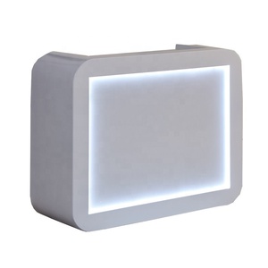 Comptoir de réception moderne, écologique et durable pour supermarchés et centres commerciaux avec éclairage LED, dimensions personnalisables - Product Image 6