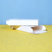 Boîte d'emballage personnalisée vide en carton blanc spécial avec estampage à chaud, doublure en éponge et poignée, pour masque facial jetable cosmétique
