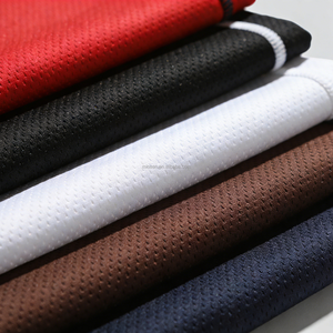 เสื้อเจอร์ซีย์แขนสั้นระบายอากาศสีแดงอันฟิลด์สุดคลาสสิก-เสื้อฟุตบอลทีมเหย้าสไตล์ลิเวอร์พูลแตนพร้อมขอบสีทอง-ชุดทีมแบบกำหนดเอง - Product Image 3