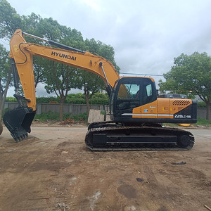 รถขุดไฮดรอลิกแบบตีนตะขาบ Hyundai 220lc-9s พร้อมเครื่องยนต์ Cummins PLC และปั๊มไฮดรอลิก - ราคาสุดคุ้ม กำลัง 107 กิโลวัตต์ - Product Image 6
