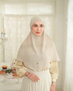 Pañuelos al por mayor de algodón jersey liso con lentejuelas para mujer árabe, hiyab con pedrería para musulmanas - Product Image 5