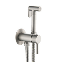 Ensemble de robinet de bidet mural en laiton au design moderne pour application en salle de bain