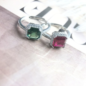 Anello in Argento Sterling 925 <span class=keywords><strong>con</strong></span> Rubino Sintetico Taglio Asscher, Smeraldo Zambiano <span class=keywords><strong>e</strong></span> Gemme Colorate <span class=keywords><strong>con</strong></span> Moissanite D VVS1 - Product Image 4