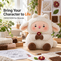 Animaux en peluche personnalisés mignons, agneau en peluche avec fleurs, expressions faciales personnalisables, rembourrage en PP, design parfait pour mascotte d'entreprise
