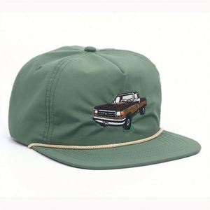หมวกเบสบอลแบบไม่มีโครง 5 แผง ปีกแบน พร้อมงานปักมือ - Product Image 1