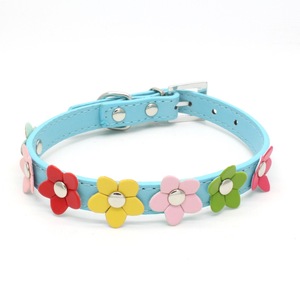 Patrón sólido PU cuero mascota gato perro <span class=keywords><strong>Collar</strong></span> con nudos de flores elegante y duradero correa para mascotas y <span class=keywords><strong>Collar</strong></span> - Product Image 1