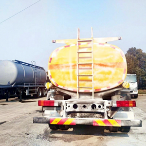 Camion-citerne à carburant diesel Faw 6Cbm à bas prix, camion-citerne à huile 4x2, camion-citerne à vendre - Product Image 6