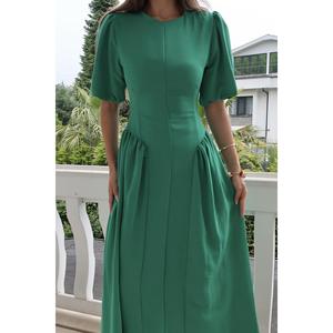 Robe midi verte unie en lin tissé froncé avec laçage au dos et taille naturelle - Product Image 6