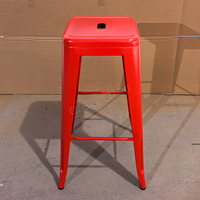 Tabouret de bar en métal rouge vintage industriel empilable, tabouret de comptoir haut pour café, bar, restaurant