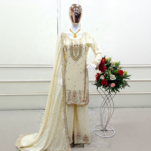 Traje Anarkali Blanco Bordado, Vestido Largo Hasta el Suelo con Mangas Largas y Dupatta, Atuendo Tradicional Indio Pakistaní para Bodas, para Mujer - Product Image 1