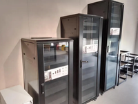 Armoire de serveur 48U de 23 pouces, autoportante, extérieure, pour centre de données Internet et commutateur de moyenne tension