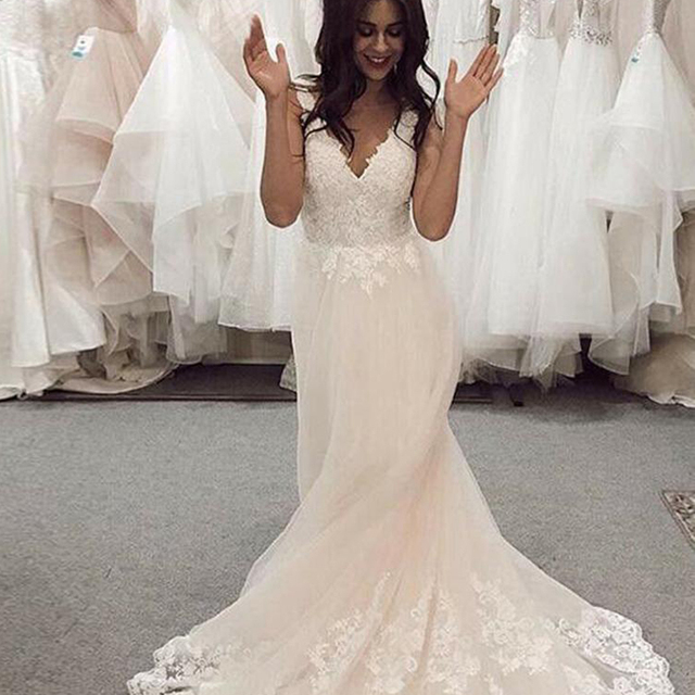 FA244 Wedding Dress a Line Elegant Lace Bridal Dress Spaghetti Straps V Neck Bare Back White Robe De Marriages Plus Size