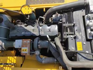 Excavadora sobre orugas Komatsu PC220 importada de Japón al por mayor, excavadoras de 22 toneladas | Oruga confiable de segunda mano para trabajos pesados - Product Image 5