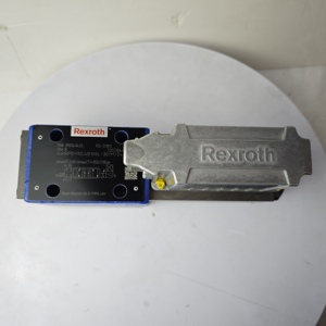 Válvula Direccional Proporcional R901411433 4WRPEH10C4B100L-3X/M/24A1 - Product Image 2