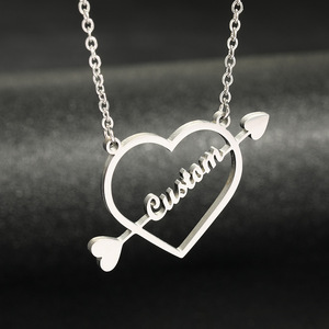 Ожерелья для пар из нержавеющей стали Qiuhan с гравировкой «Лук и стрела Купидона», с именной табличкой, подарок для влюбленных - Product Image 4