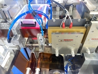 Machine à ampoules en plastique BFS à grande vitesse Remplissage et scellage aseptiques salins normaux Équipement BFS