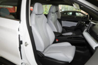 Vers l'Algérie 2026 2025 Geely Binyue Coolray L SUV Nouvelle voiture SUV Binyue en promotion Moteur turbo Essence Blanc Nouvelle voiture Coolray